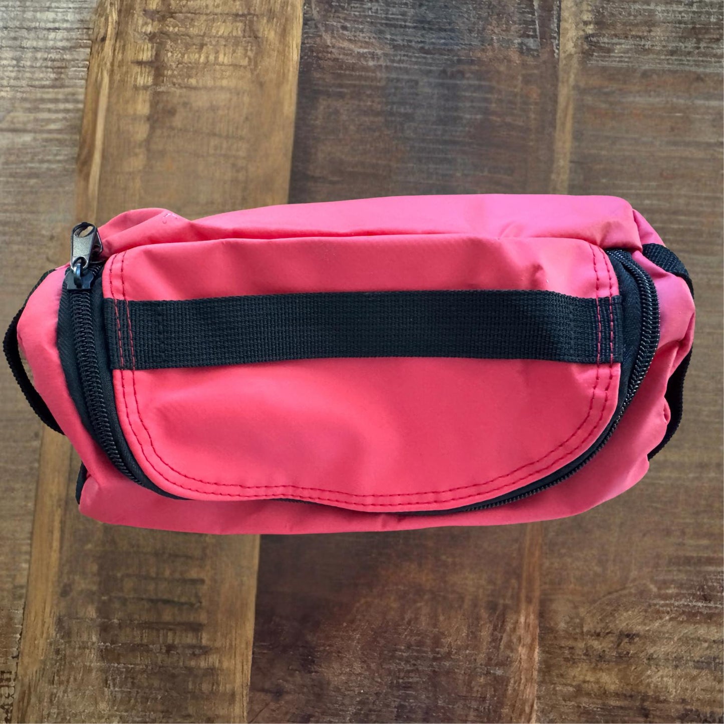 Outdoor-Kulturbeutel "Love to Go"